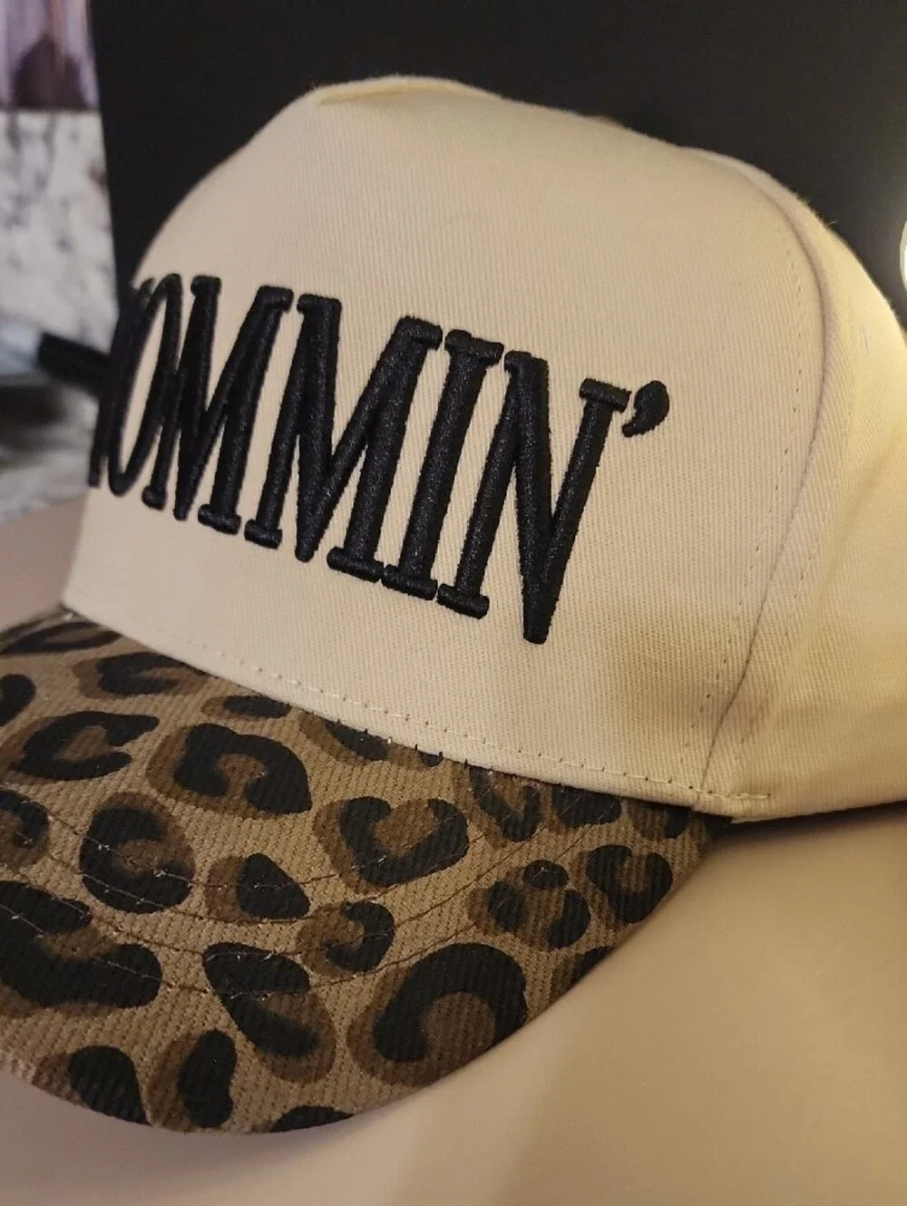 Mommin' Leopard-Trim Baseball Cap - Cream